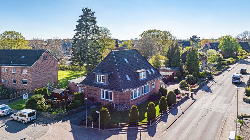 Attraktives Dreifamilienhaus mit vielseitigen Nutzungsmöglichkeiten